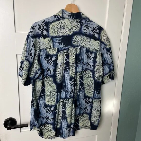 Mens Retro 90s Silk Patterned Blue Button Down Short Sleeve Shirt - Picture 6 of 8